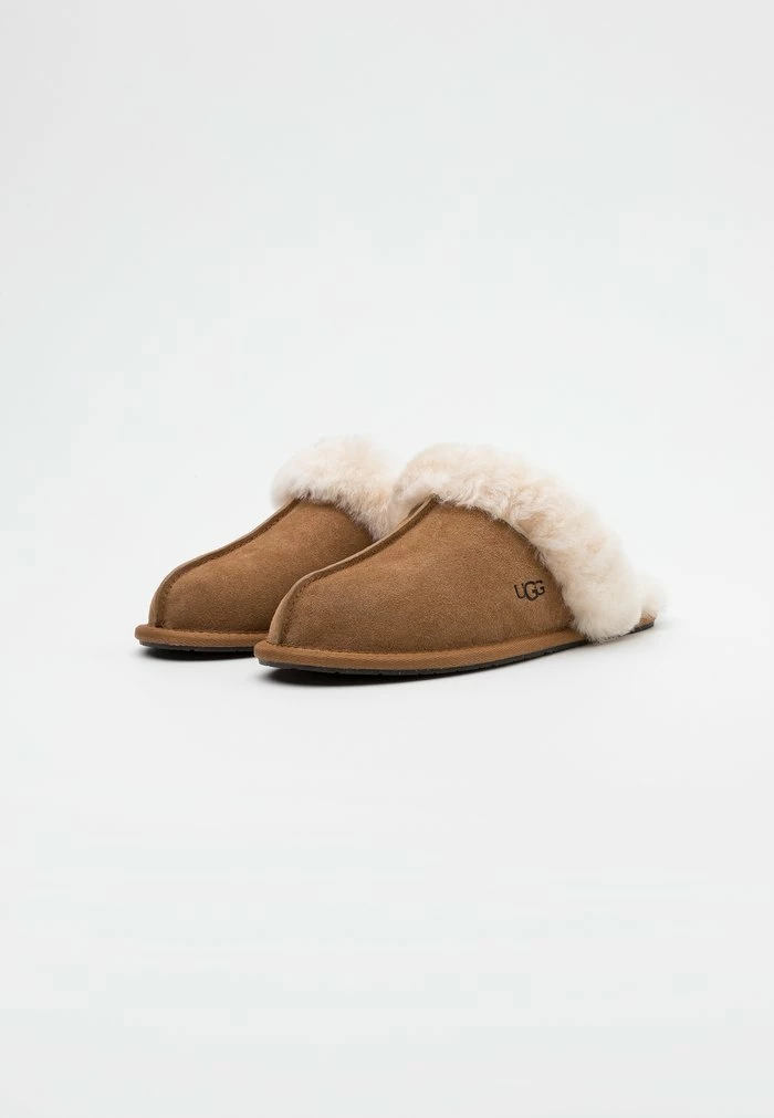 SCUFFETTE - Slippers - chestnut UGG SCUFFETTE - Slippers - Chestnut -UGG Shop d2b10a5b1ded44b5ad390ee8be2007f4