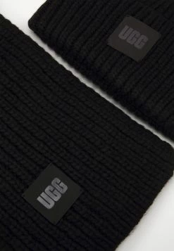 UGG CHUNKY SET - Scarf - Black 3 UGG CHUNKY SET - Scarf - Black -UGG Shop d5373f087fc4479f88d5dfb22b066626