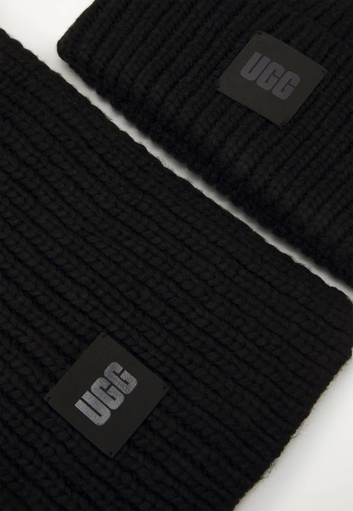 CHUNKY SET - Scarf - black UGG CHUNKY SET - Scarf - Black -UGG Shop d5373f087fc4479f88d5dfb22b066626