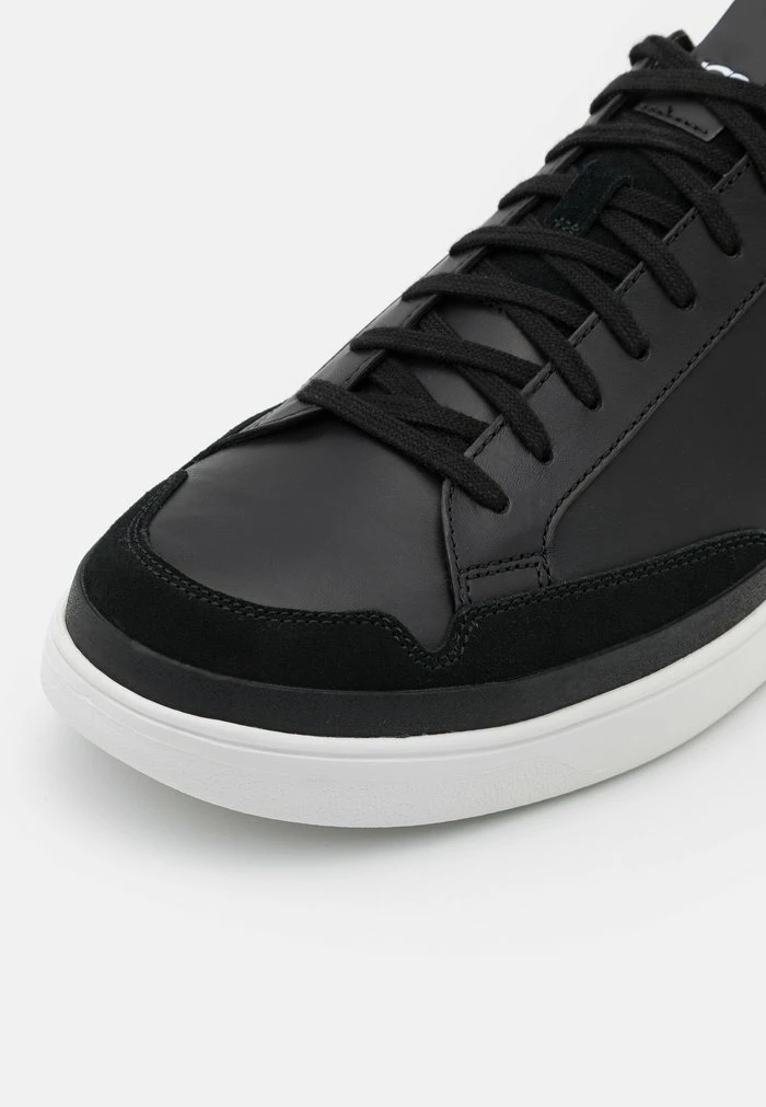 UGG SOUTH BAY - Trainers - Black 6 UGG SOUTH BAY - Trainers - Black - Image 6