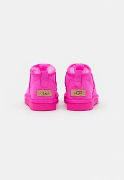UGG CLASSIC ULTRA MINI - Ankle Boots - Carnation 3 UGG CLASSIC ULTRA MINI - Ankle Boots - Carnation -UGG Shop e142d49af59b4190a775bf30e83036b6