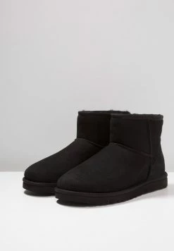UGG CLASSIC MINI - Classic Ankle Boots - Black 2 UGG CLASSIC MINI - Classic Ankle Boots - Black -UGG Shop e37813cc572944ad90e90afb63d5417b