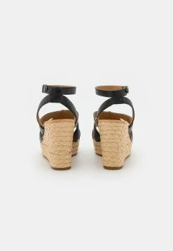 UGG CAREENA - Platform Sandals - Black 3 UGG CAREENA - Platform Sandals - Black -UGG Shop e6d5db71e2224ab99456289dc975f1cf