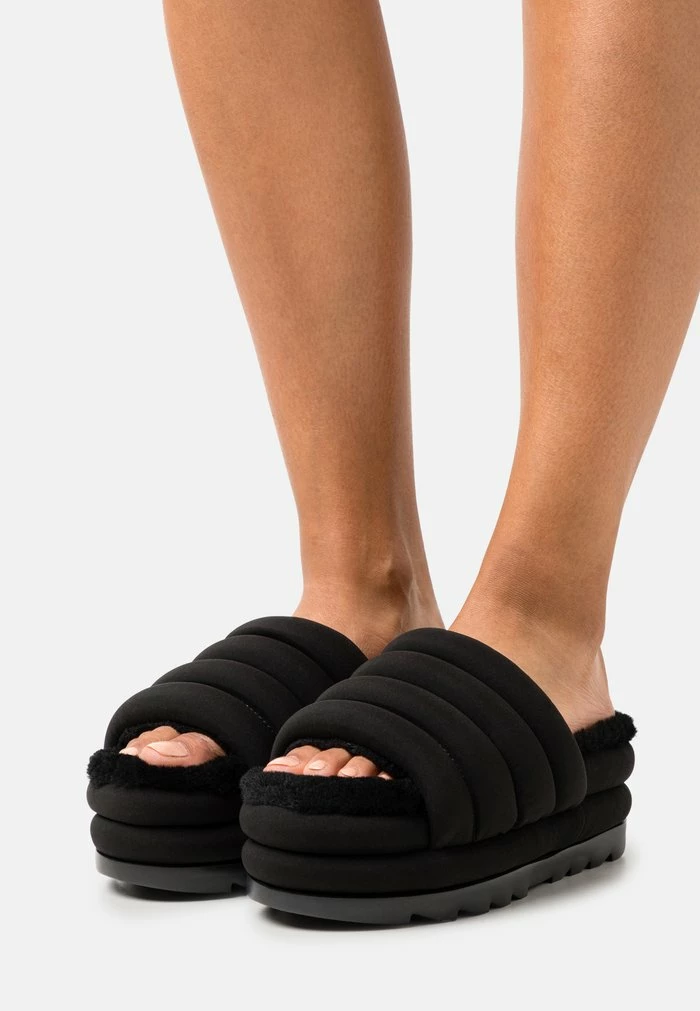 MAXI SLIDE - Slippers - black UGG MAXI SLIDE - Slippers - Black -UGG Shop e87d77eeeeca4c37b197cb1c05a591ef
