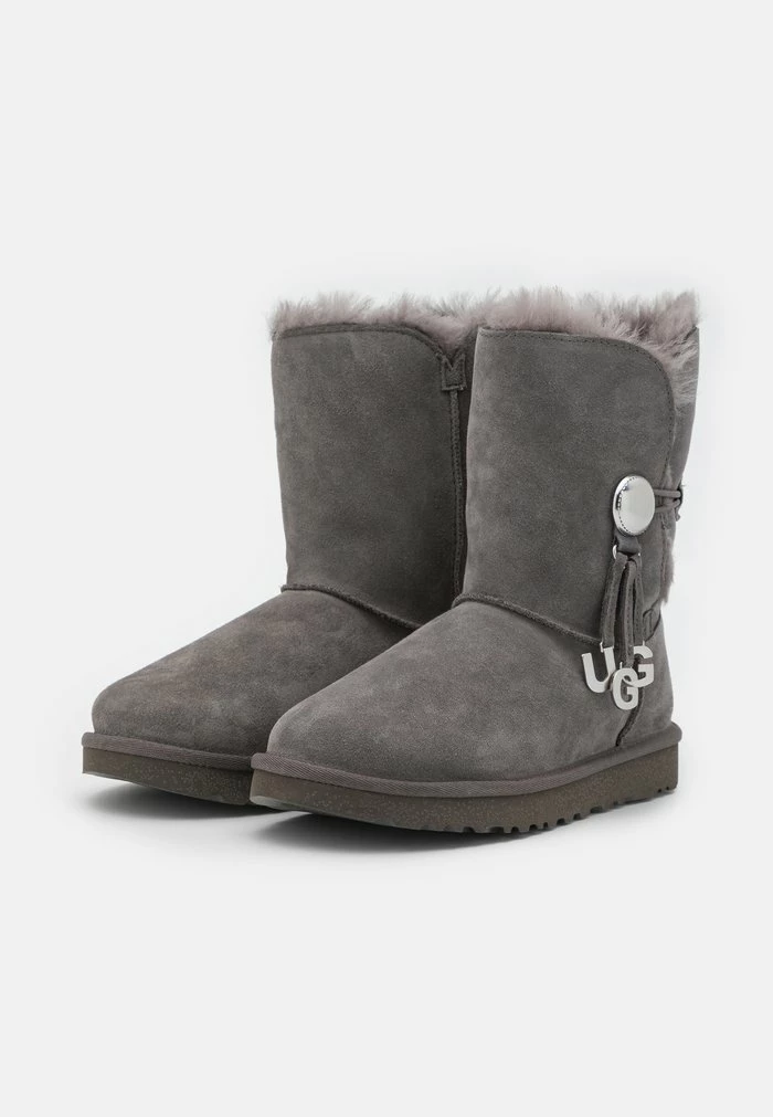 BAILEY BUTTON CHARM - Classic ankle boots - charcoal UGG BAILEY BUTTON CHARM - Classic Ankle Boots - Charcoal -UGG Shop ebae6834aff14643b0a5fd7e072ad4c4
