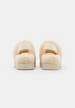 UGG OH FLUFFITA - Platform Sandals - Natural 3 UGG OH FLUFFITA - Platform Sandals - Natural -UGG Shop f12e3c74173743dfa607b8152ad0fc52