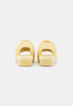 UGG FLUFF YEAH VEGAN - Platform Sandals - Banana Pudding -UGG Shop f7381fc7a2bf40889c52a3a150670e08