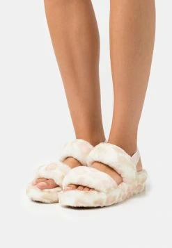 UGG OH YEAH PANTHER PRINT - Slippers - White