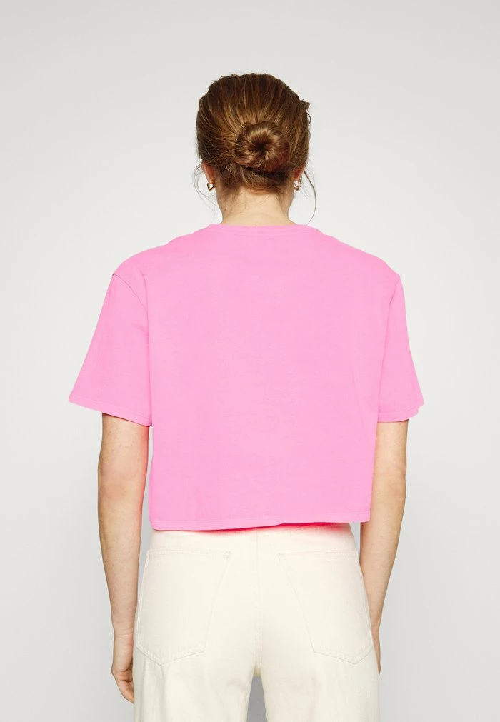 TANA CROPPED TEE - Basic T-shirt - taffy pink UGG TANA CROPPED TEE - Basic T-shirt - Taffy Pink -UGG Shop fc2a53bcde6044338d33f0f0009ba300