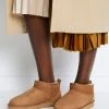 UGG CLASSIC ULTRA MINI - Ankle Boots - Chestnut